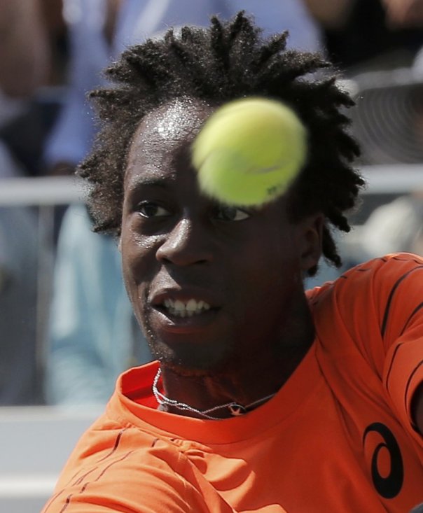 Maybe this is sleep deprivation at work here but I swear, Monfils is looking more put together....less Beetlejuicish here